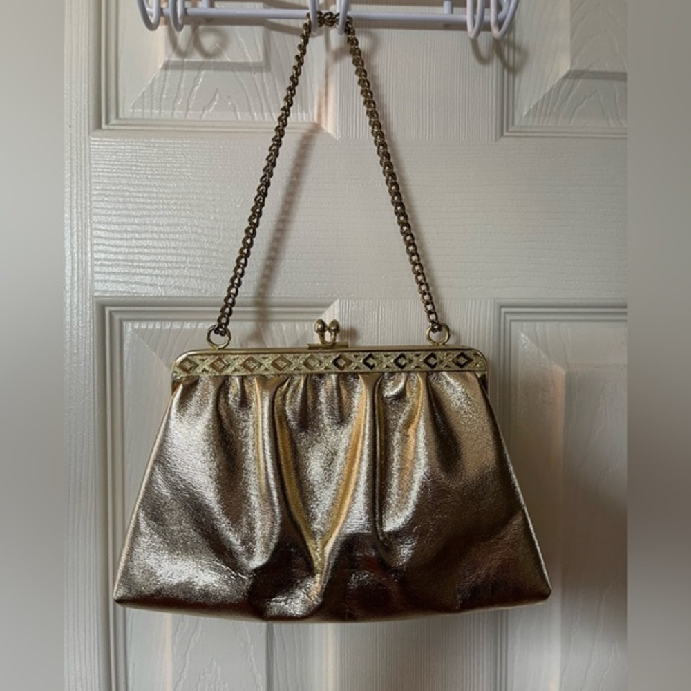 Gold Vintage Formal Clutch With Chain Strap